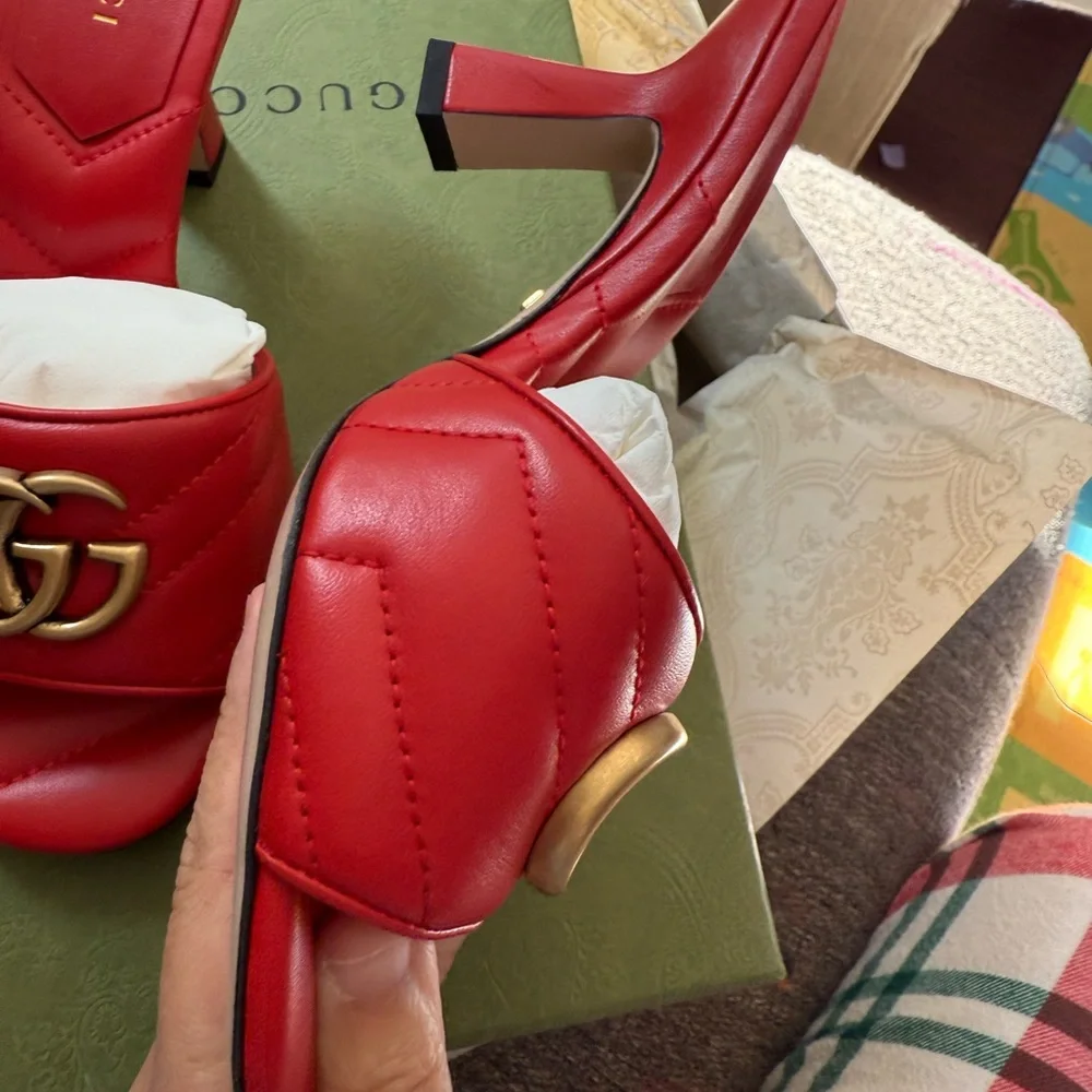 Gucci Red Quilted Leather Slide Sandals with Double G Hardware size 35 - Picture 11 of 13